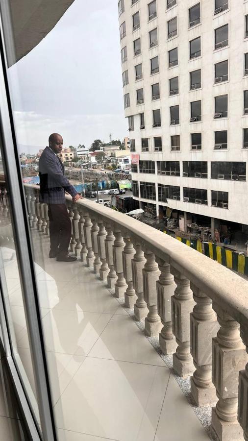 Yellow Apple Hotel Addis Ababa Exterior foto